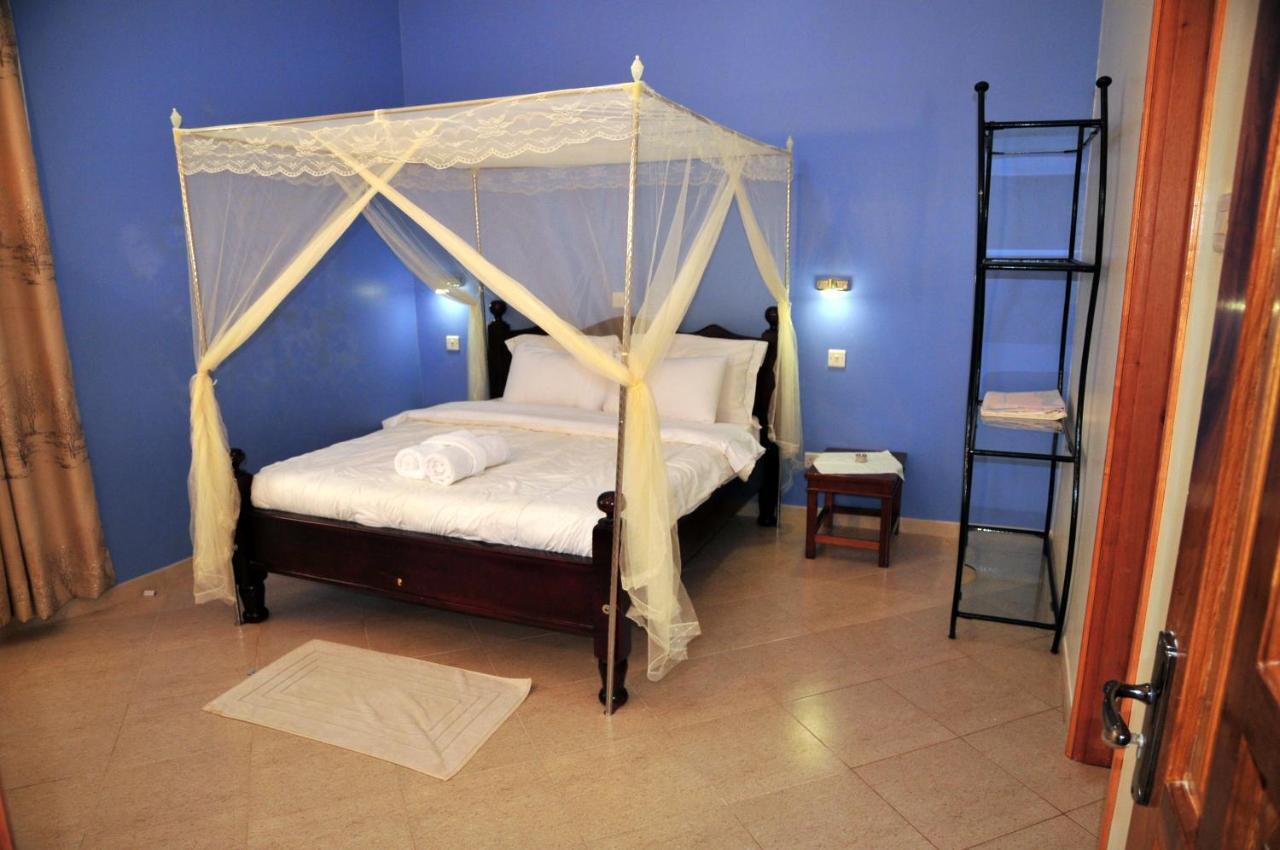 Victoria Lake View Guesthouse & Safaris Εντέμπε Εξωτερικό φωτογραφία